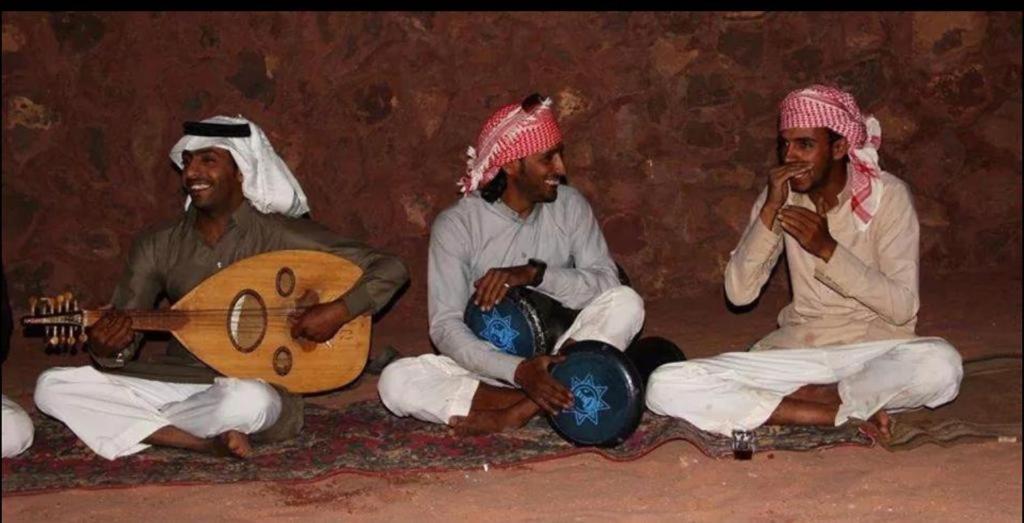 Bedouin Adventure & Tours Hotel Wadi Rum Buitenkant foto