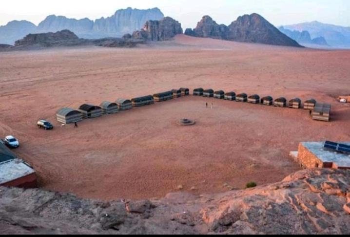 Bedouin Adventure & Tours Hotel Wadi Rum Buitenkant foto
